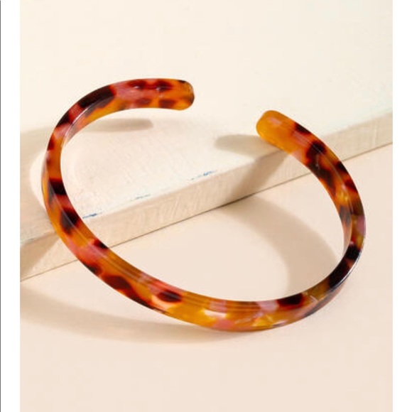 Francesca’s collections noemi pink tortoise cuff - Picture 2 of 16